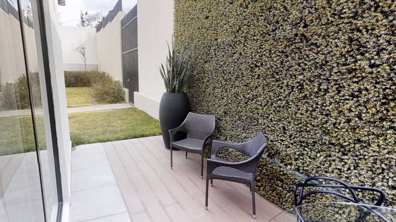 ¿Cómo hacer que tu patio luzca visualmente más grande?
